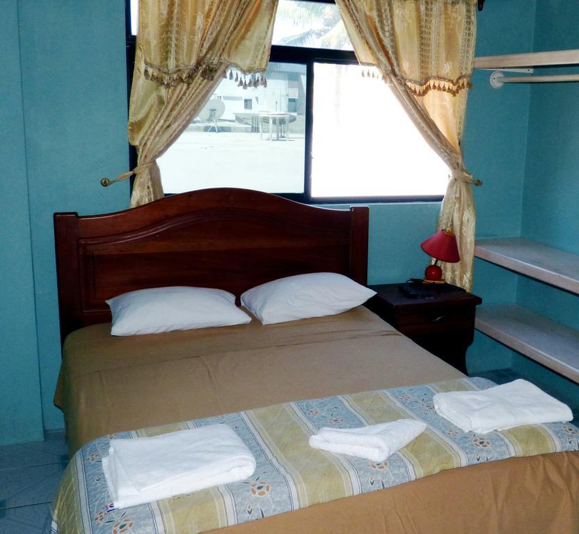 Casa Los Delfines Guest house
