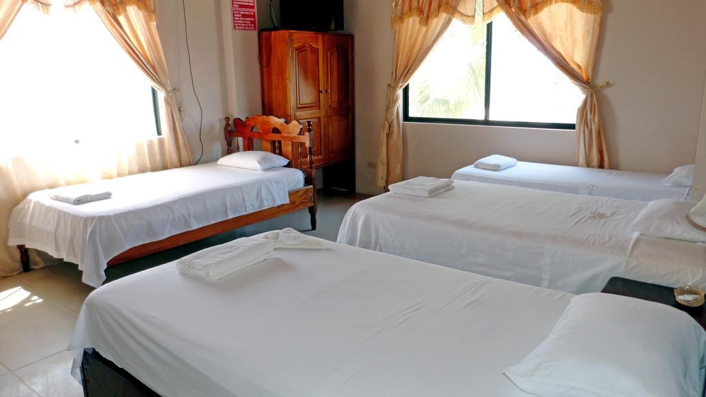 Casa Los Delfines Guest house 2*